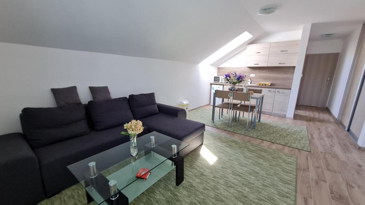 Kajula Apartment Besenova Ngoại thất bức ảnh